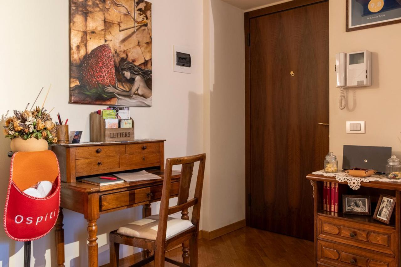 Ai Cinque Archi Apartment Verona Ngoại thất bức ảnh